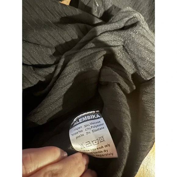 Alembika‎ Women's Black Button Down Leopard Shirt Long Sleeves Ribbed Sz 0